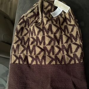 Michael kors beanie